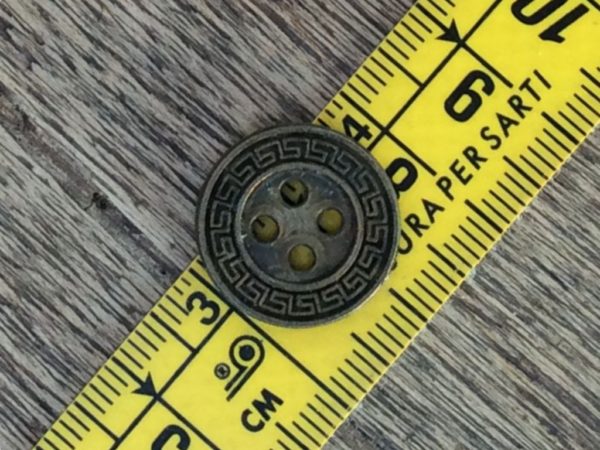 Κουμπί Μεταλλικό με Καναλάκι | 17mm