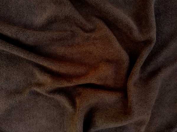 Ύφασμα προβατάκι σε καφέ χρώμα. AIKA fabrics and more.
